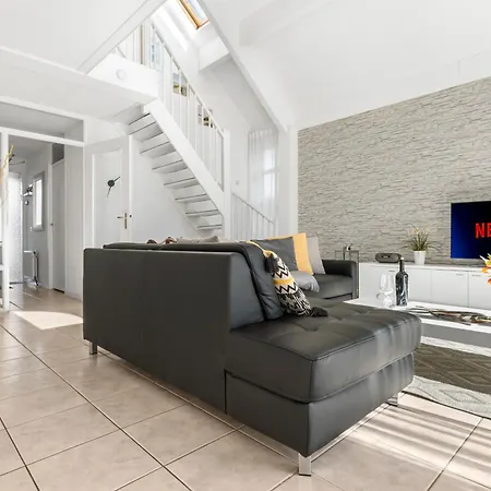 וילה & Golf יוליאנאדורפ