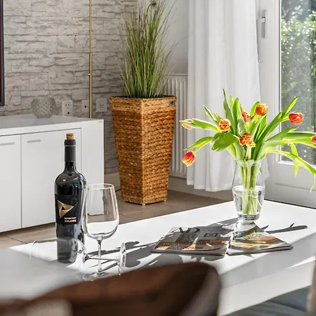 וילה & Golf יוליאנאדורפ