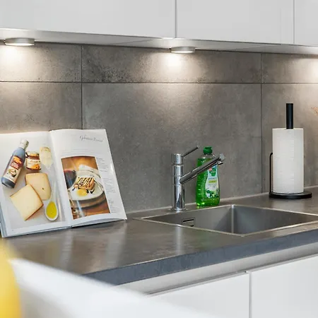 & Golf * יוליאנאדורפ